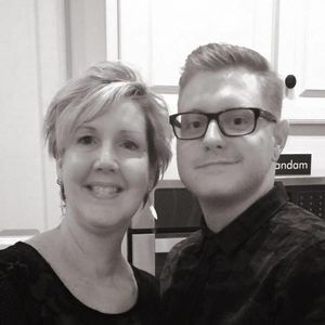 Meet your Posher, Derek